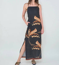 Las Sureñas - Elegant Square Neck Long Dress
