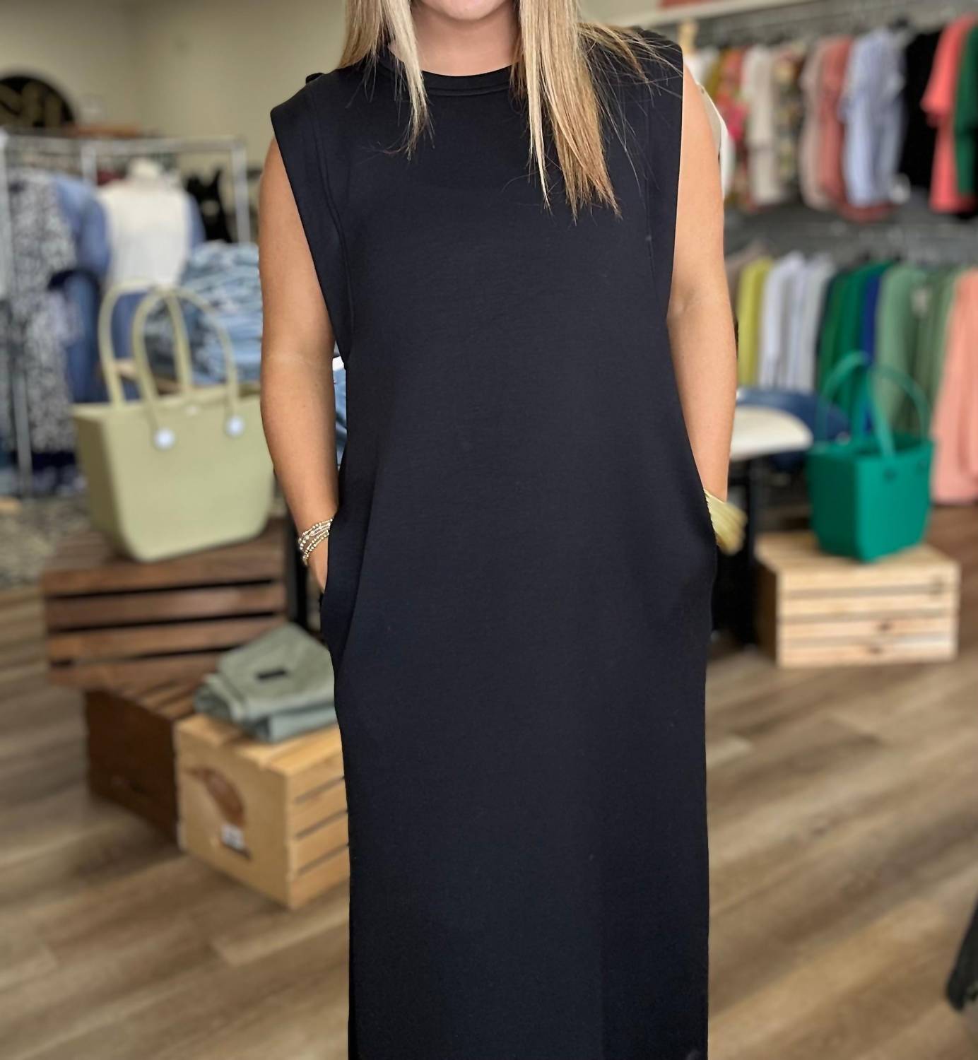 Entro - Cap Sleeve Maxi Dress