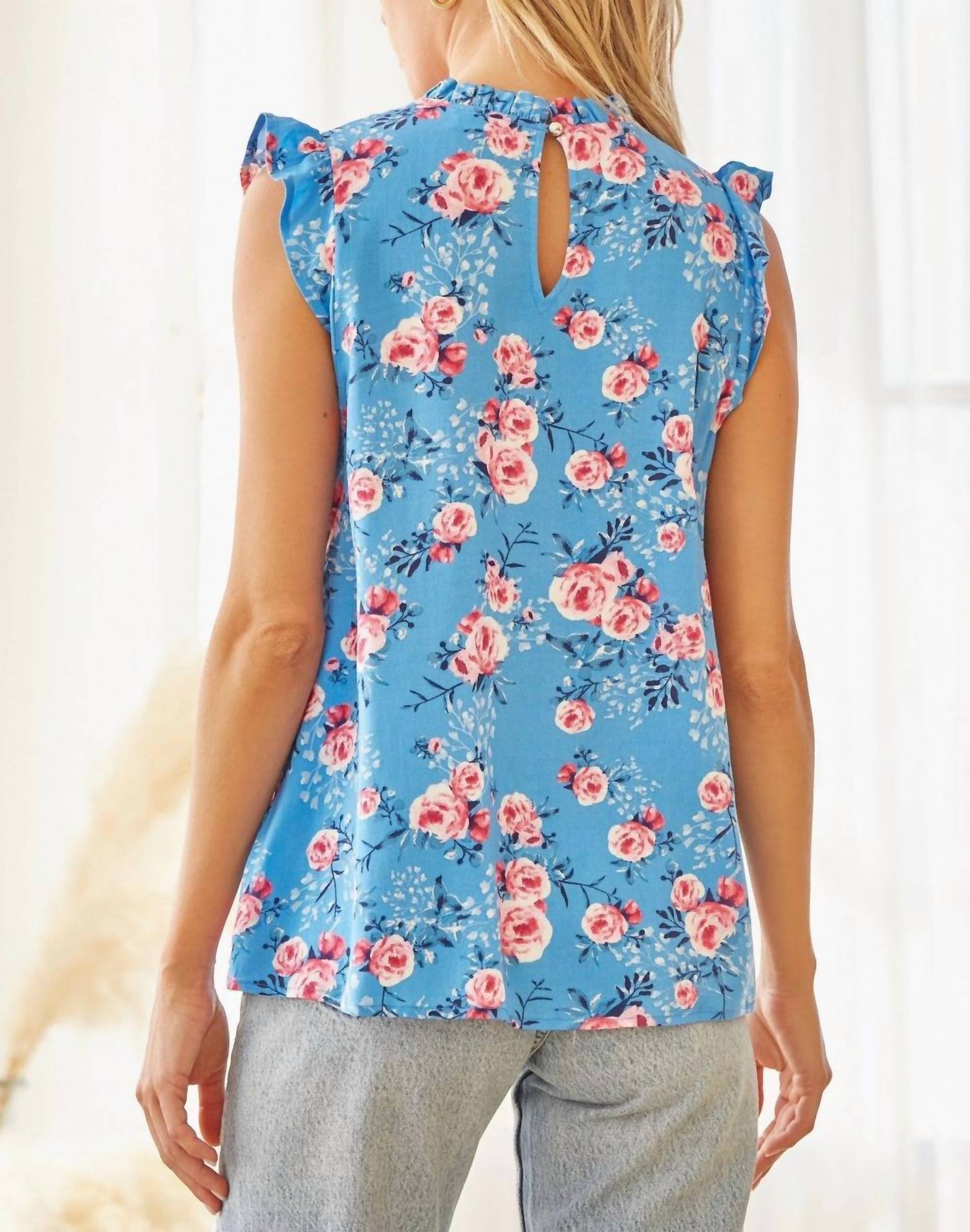Andree By Unit - Flutter Sleeve Embroidered Top