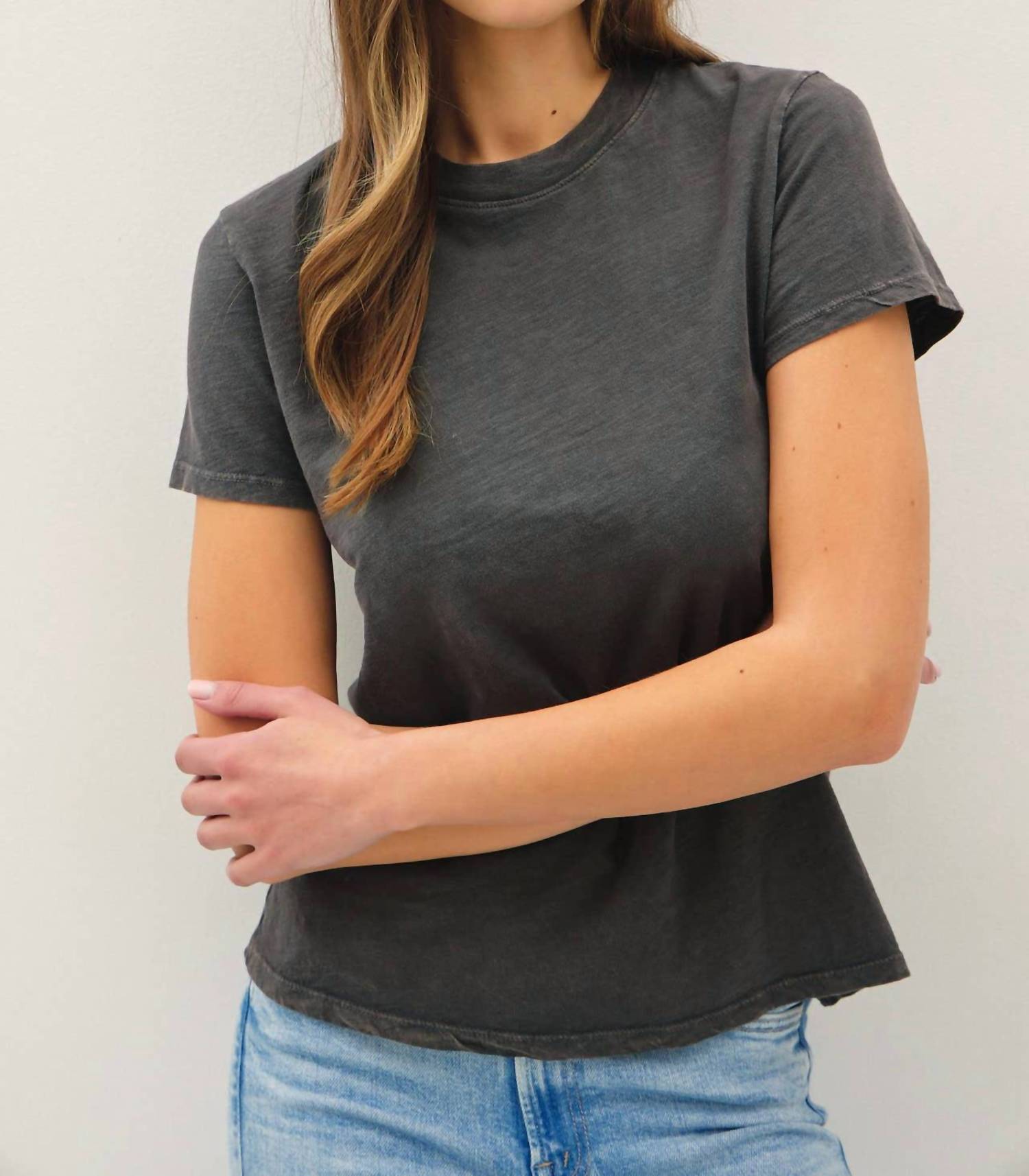Be Cool - Leona Classic Cut Acid Wash Cotton Tee