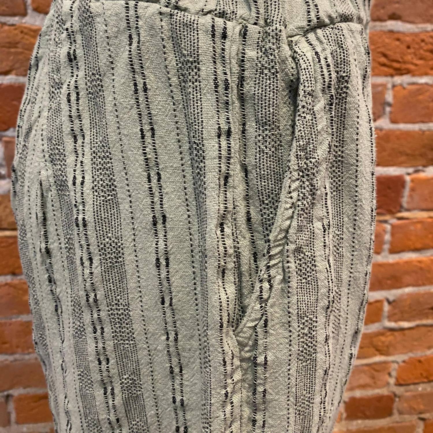 Cut Loose - Women's Easy Crop Linen Stripe Pants