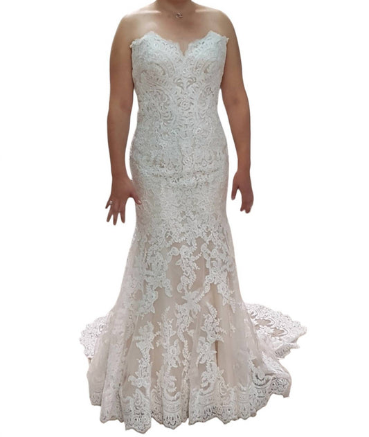 Allure Bridals - Elegant Lace Strapless Wedding Gown