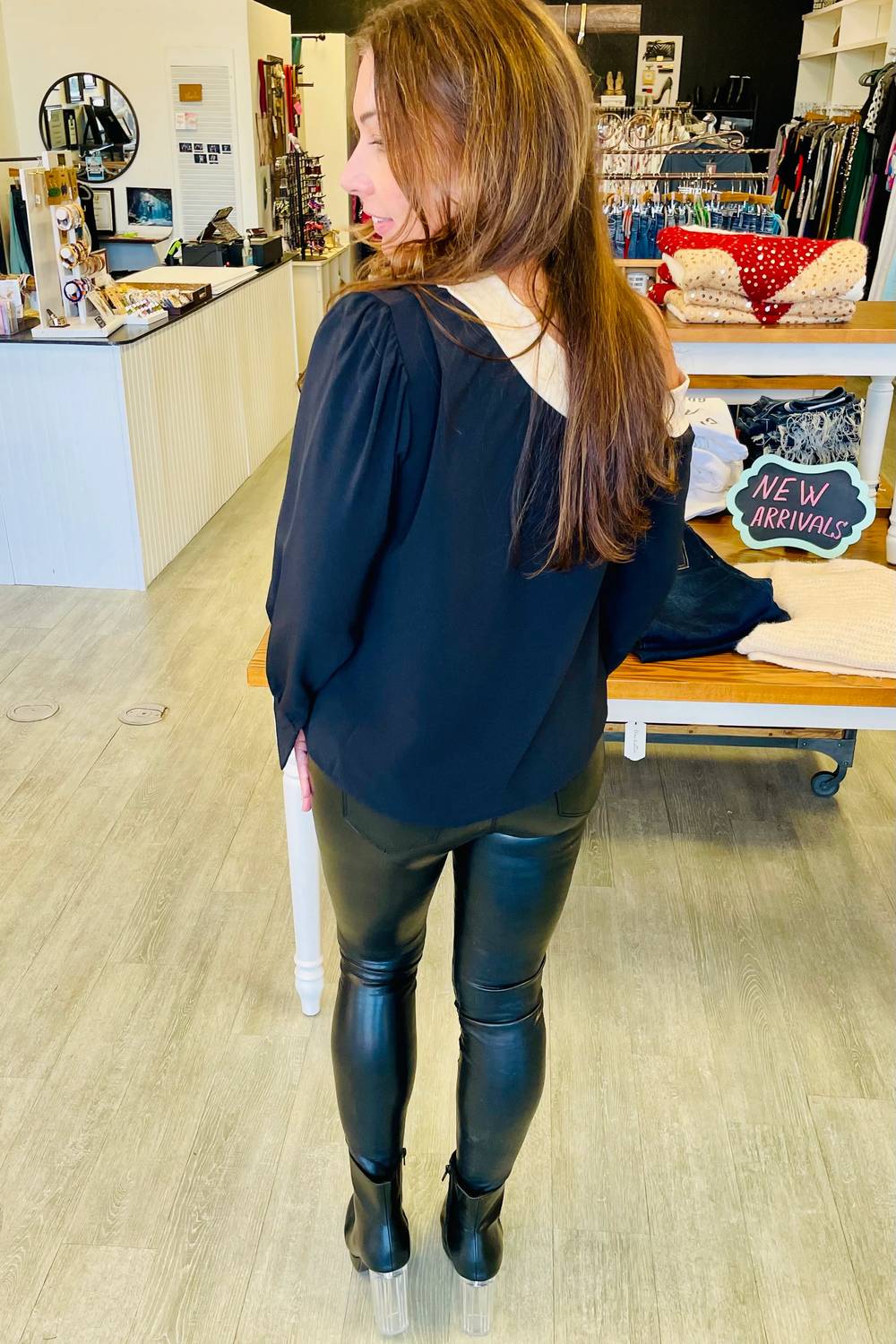 Q2 - Leather Look Leggings