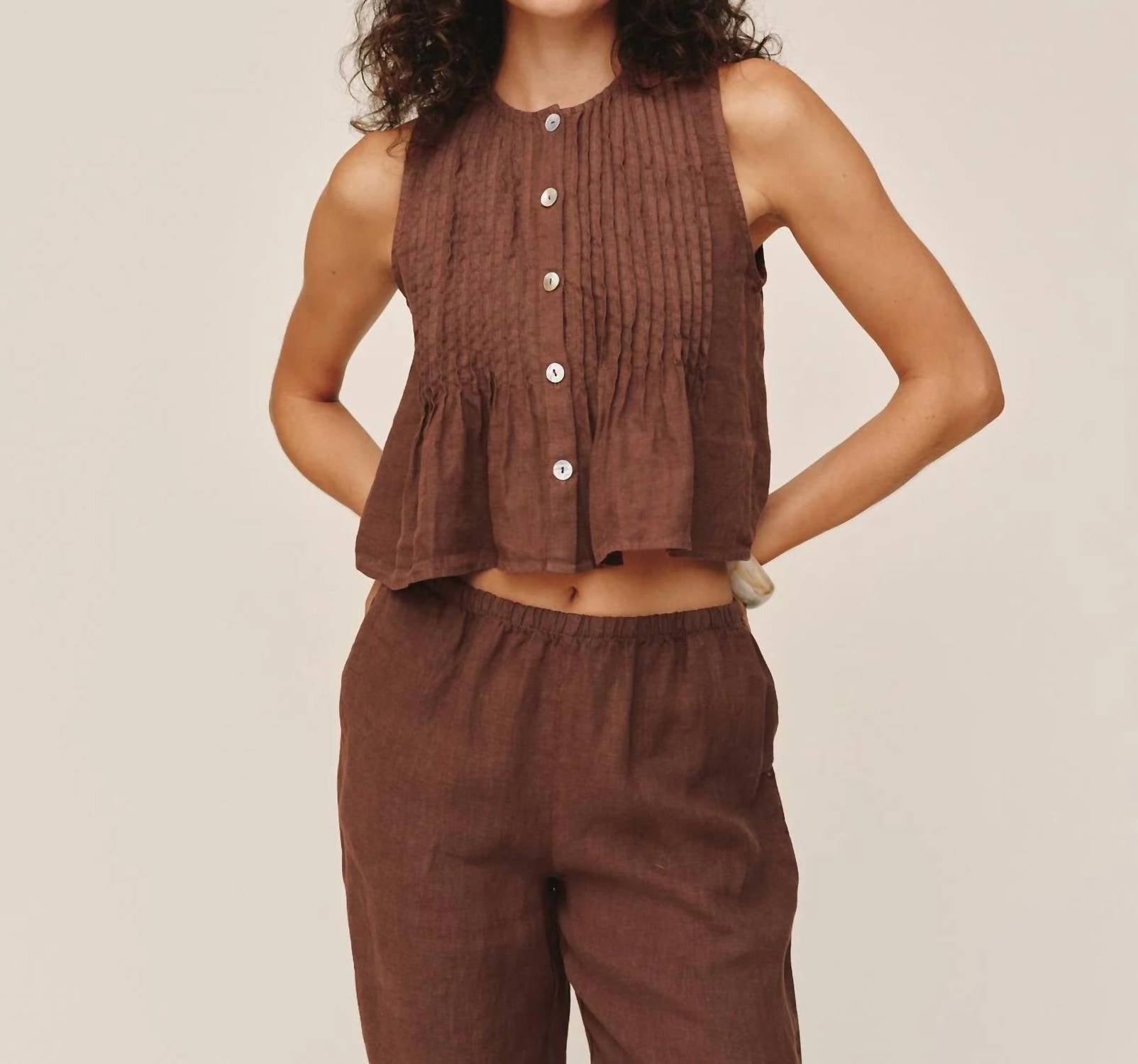 Bella Dahl - sleeveless pintuck top