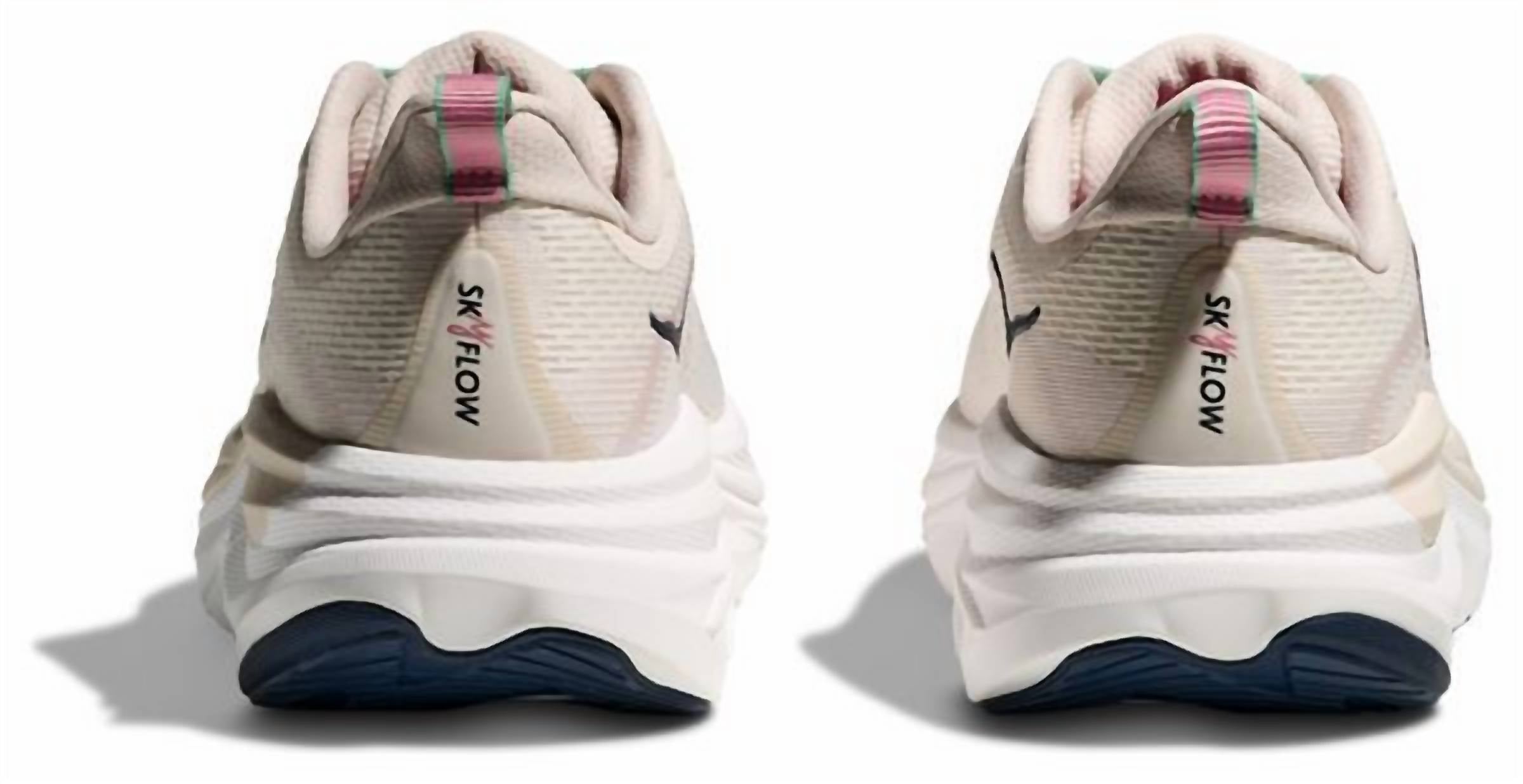 Hoka - Women's Skyflow Shoe