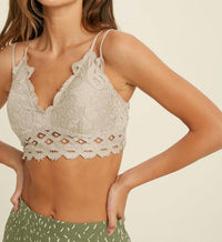 Wishlist - Scallop Lace Cross Back Bralette