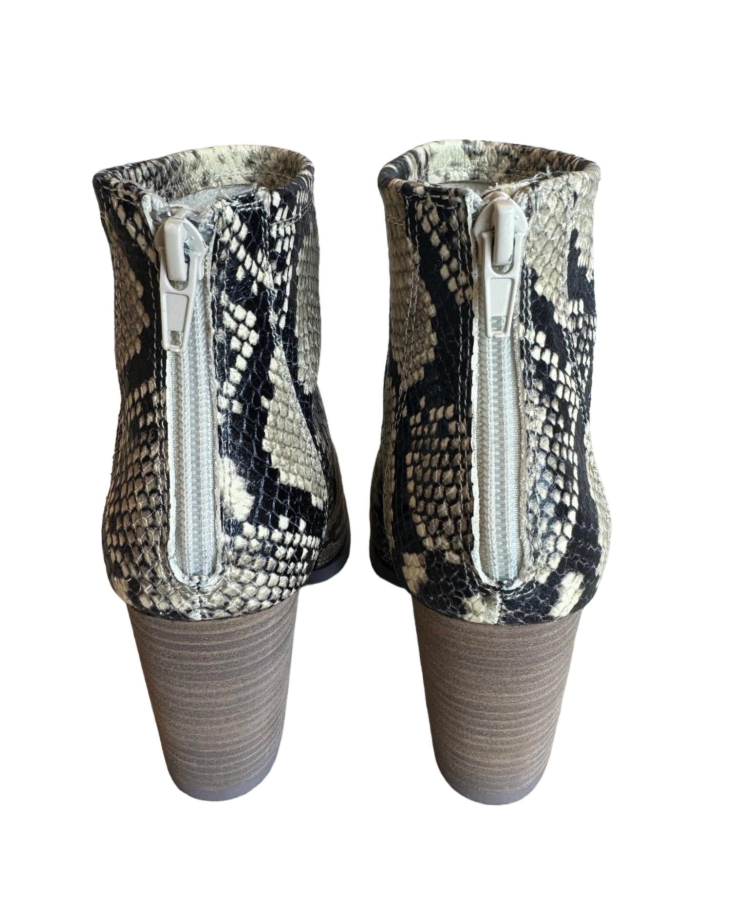 Women's Avery Heeled Bootie