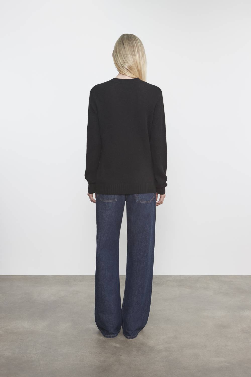 Enza Costa - CASHMERE V-NECK SWEATER
