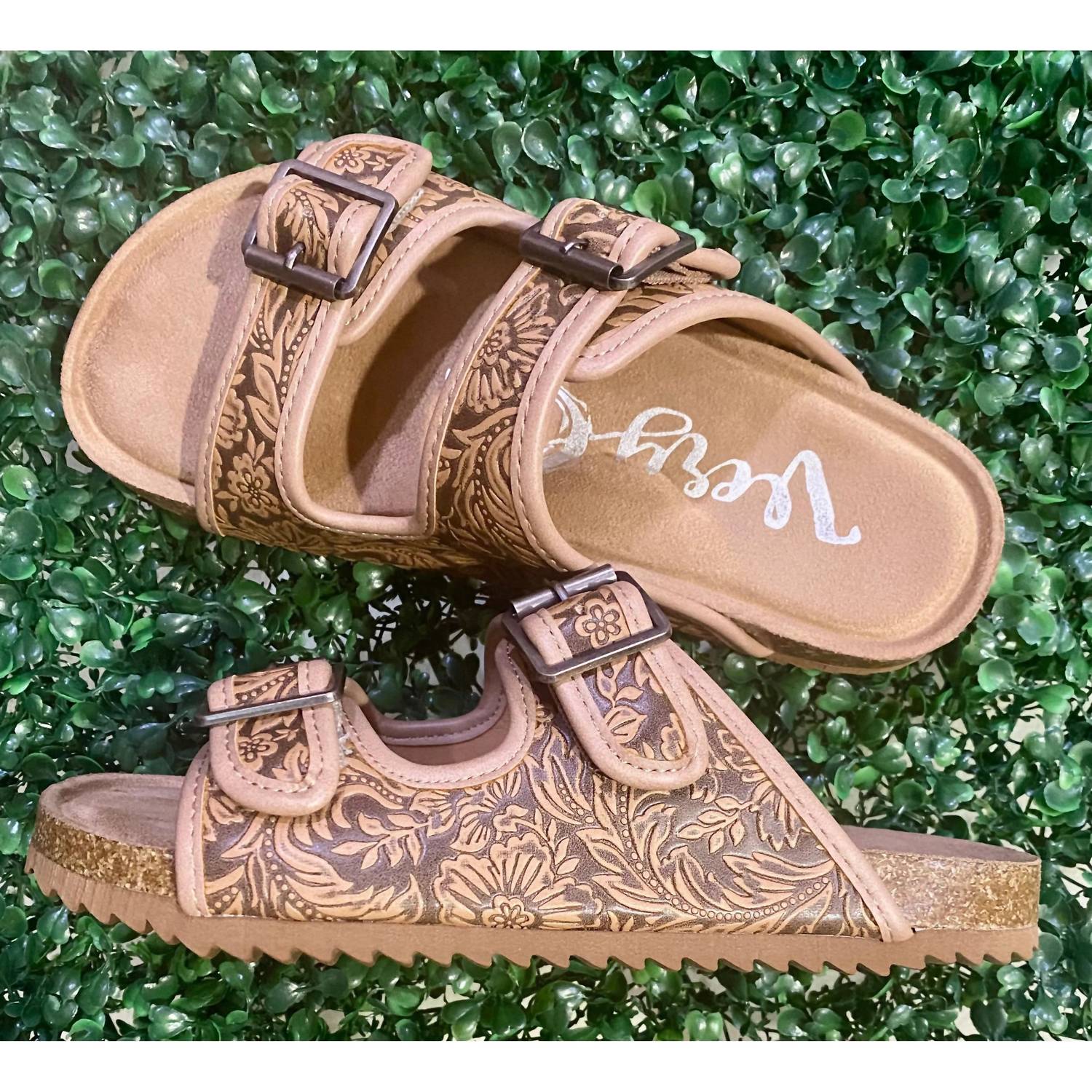 Very G - Women's Tooled Western Buckle Sandals