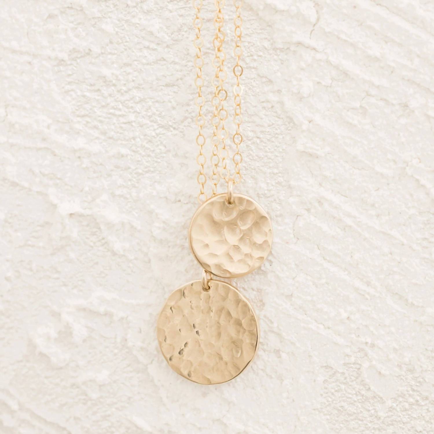 Barberry + Lace - Women's Hammered Disc Necklace
