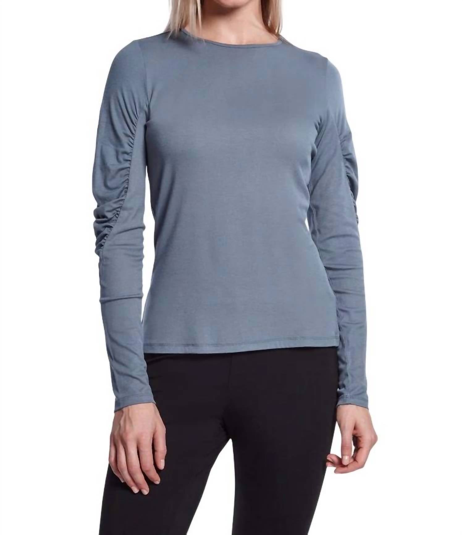 Capsule 121 - HISAKI TOP