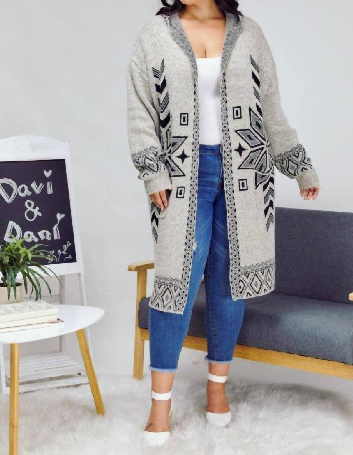 Davi & Dani - Snow Printed Long Sleeve Pockets Cardigan - Plus