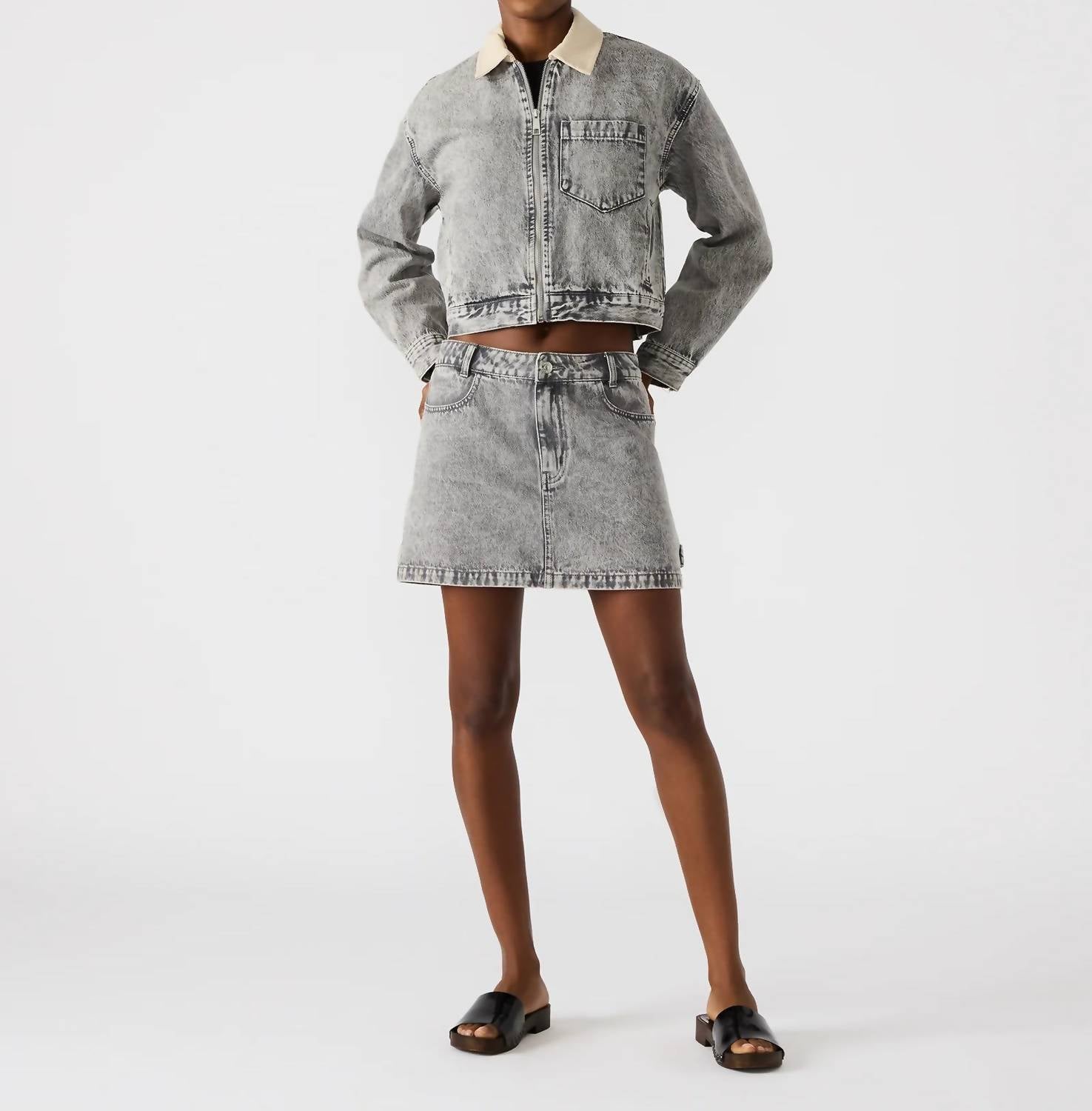 STEVE MADDEN GLACIA DENIM JACKET in grey - women's jacket - detail view