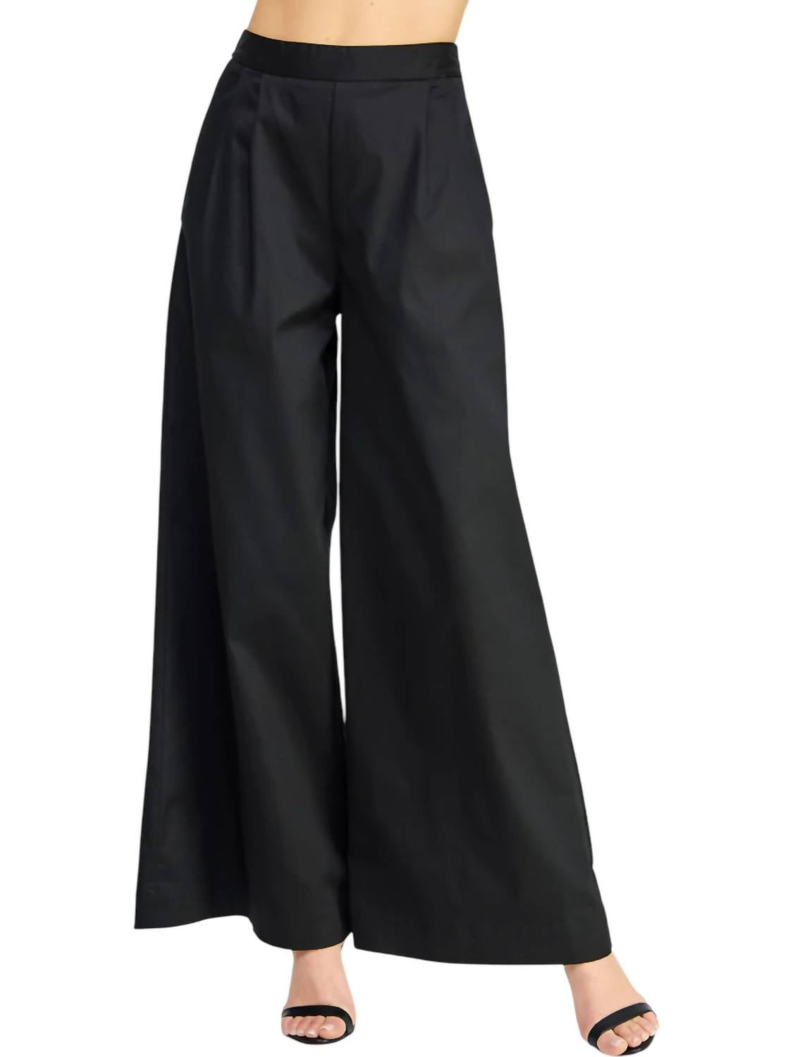 Strut & Bolt - One-Shoulder Knotted Flower Bow Crop Top & Pleat Detail Wide Leg Twill Pants