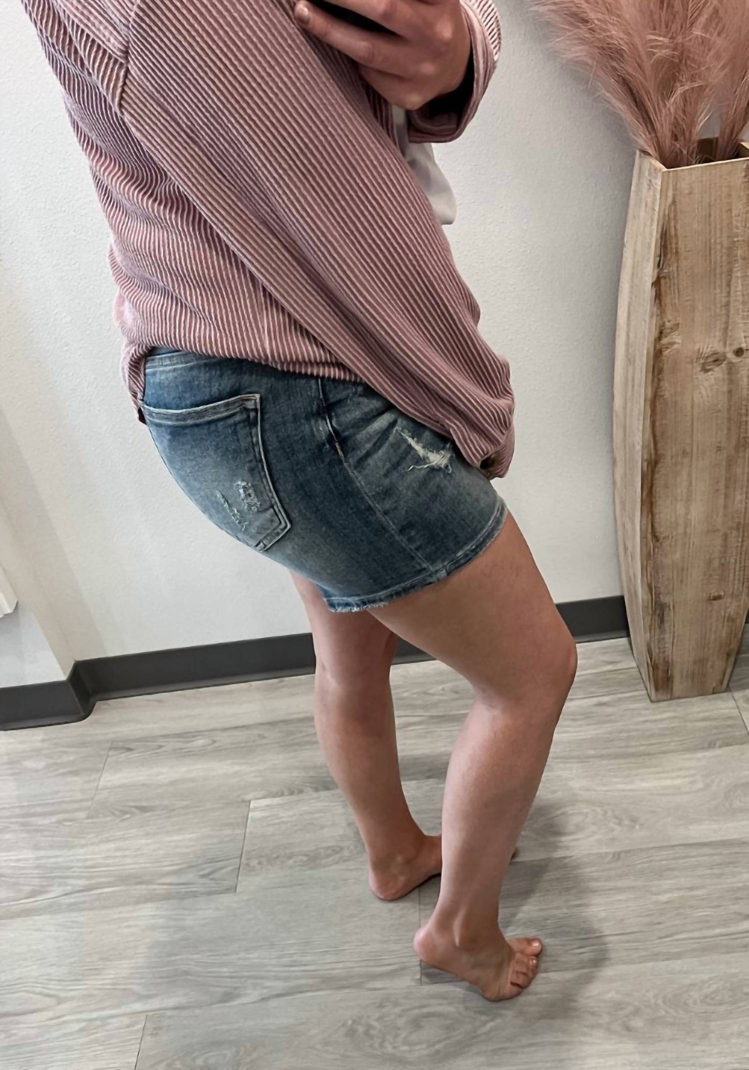 Risen - High Rise Vintage Wash Shorts