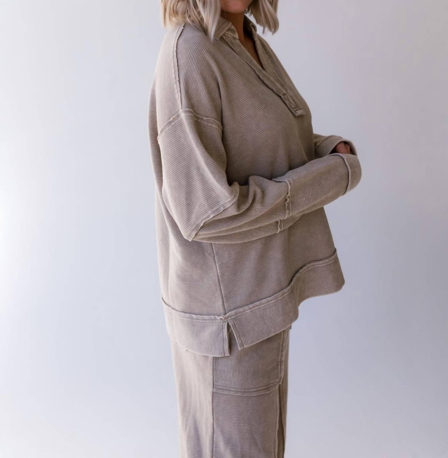 Easel - Roxie Mineral Wash Sweatshirt