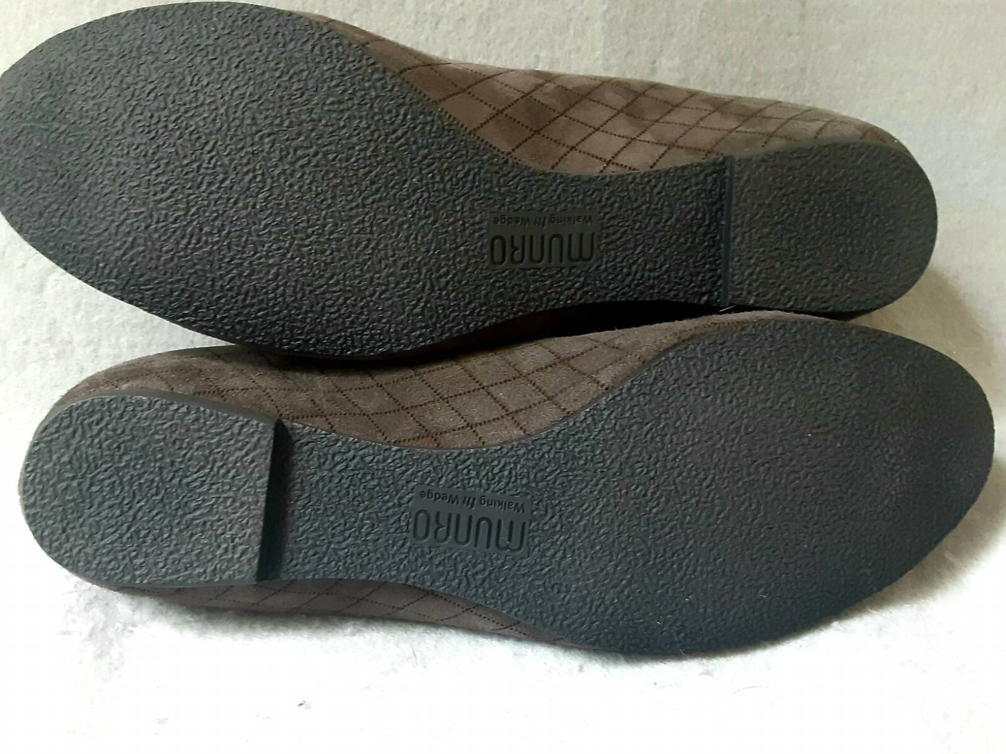 Munro - Women's Tallie Loafer