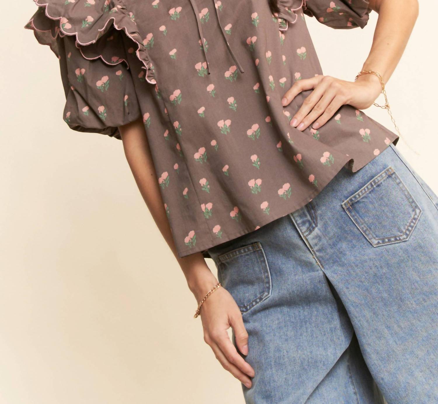 Davi & Dani - Contrast Edge Ruffle Puff Sleeve Blouse Top