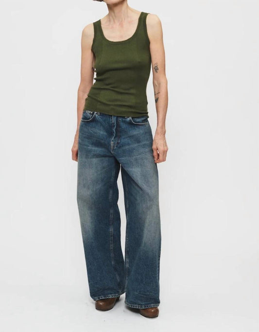 6397 - Roomy Wide Leg Jean