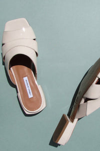About Arianne - Women's Sybille Vegan Flat Sandal