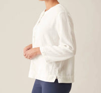 cut loose Linen Jacket in white - women's shirt - detail view