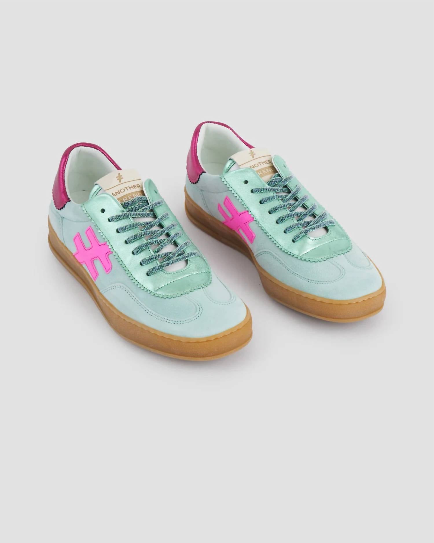 Another Trend - Women's Iconic Ii Shoes