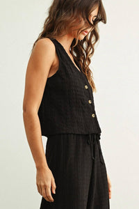 Miou Muse - Crinkled Fabric Sleeveless Button Front Top