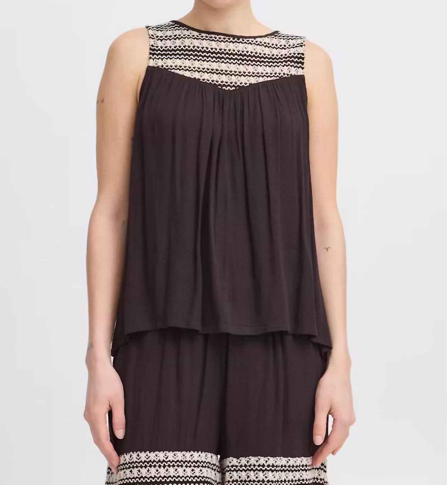 Ichi - Ihragni High Rise Shorts