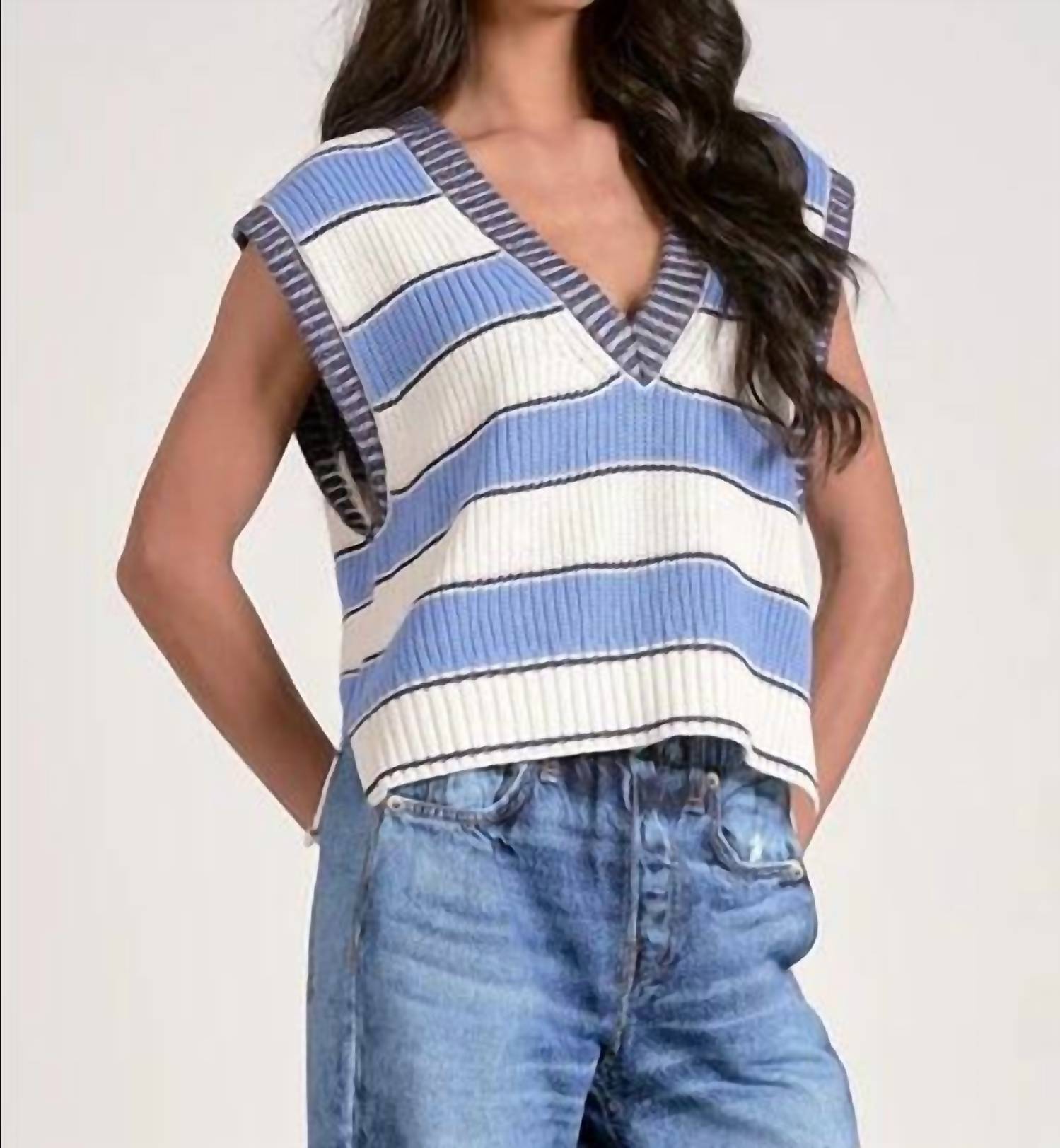 Elan - State Sleeveless Sweater Vest