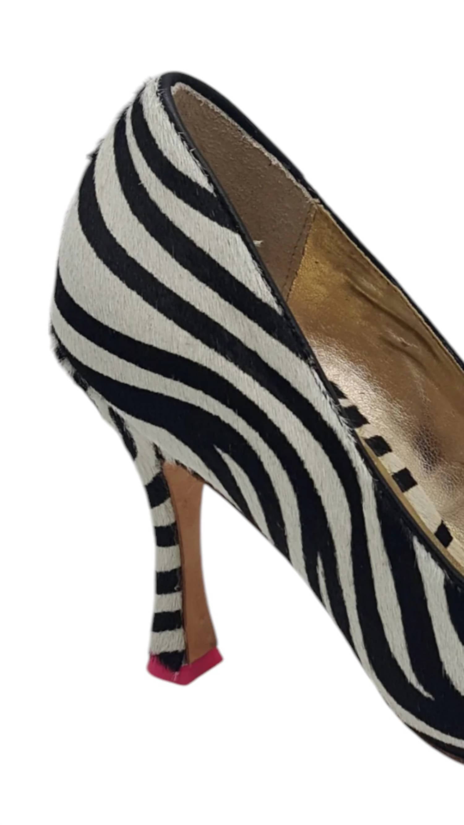 Claire Flowers - Women's Daphne Pumps