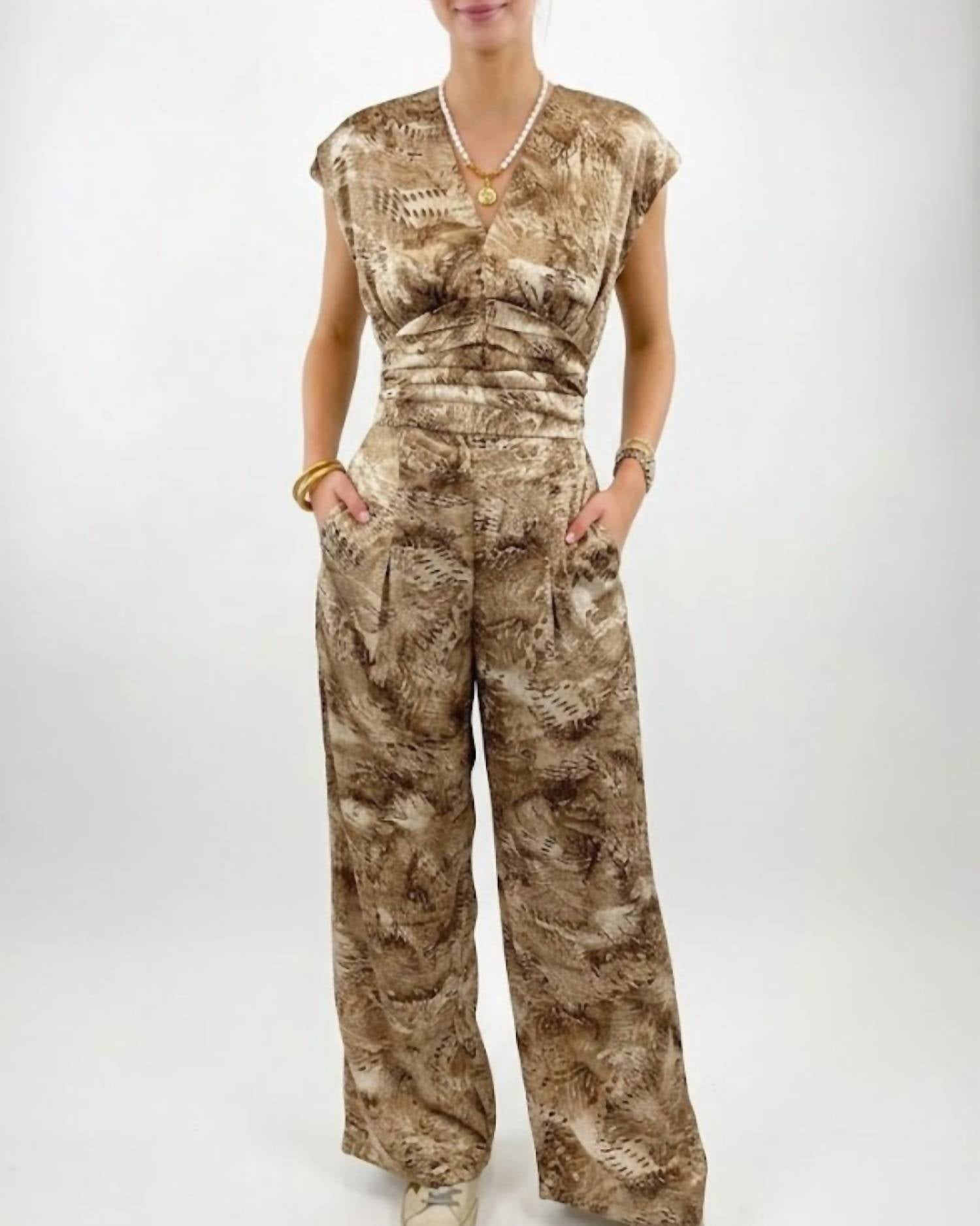 Kld. Signature - Cella Pleated Top And Pants Set