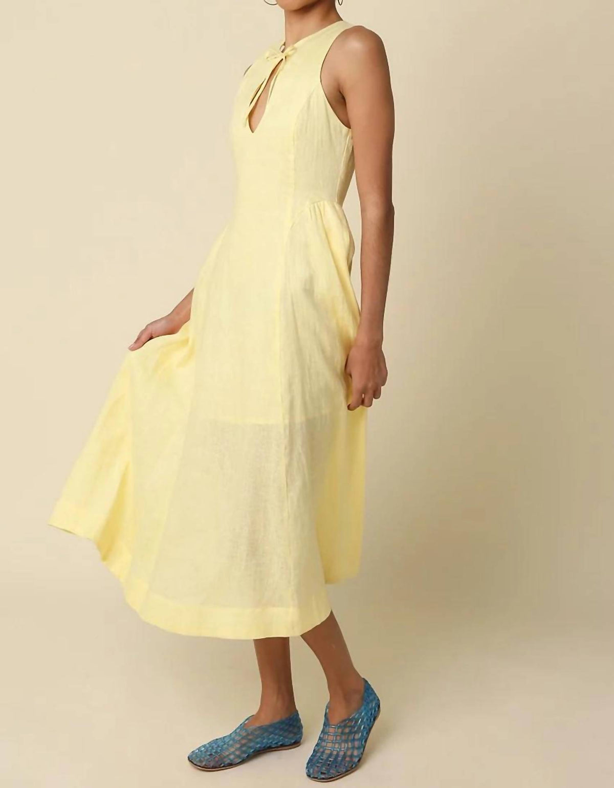 Olivaceous - Willow Sleeveless Midi Dress