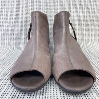 Munro - Women's Nakita Peep Toe Bootie
