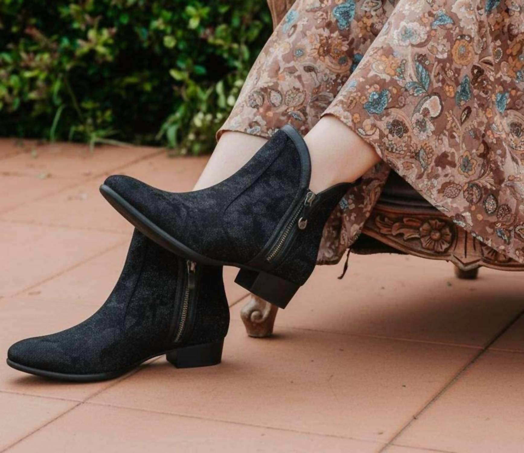 Revere - Women's Siena Ii Zip Ankle Boot