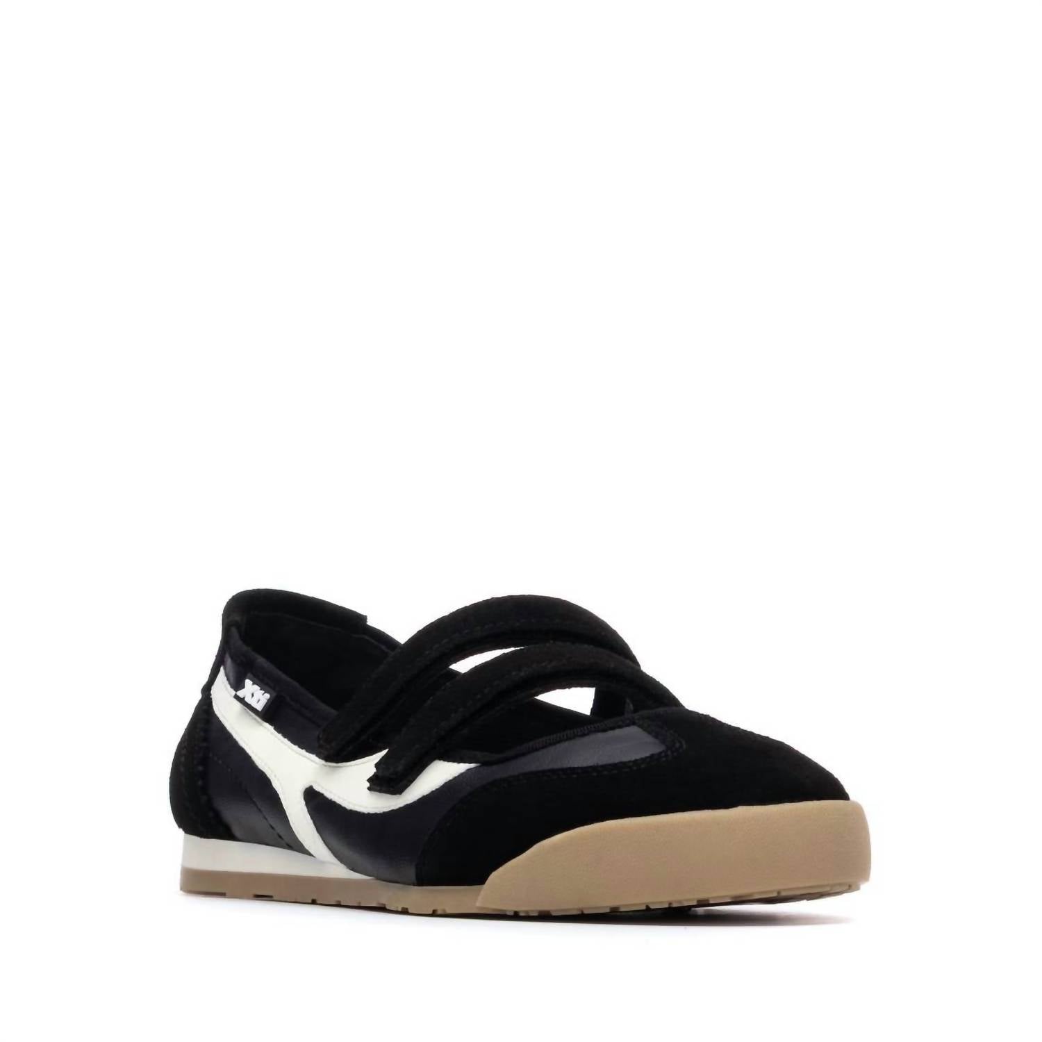 Xti Women's Flat Shoes in black - women's sandal