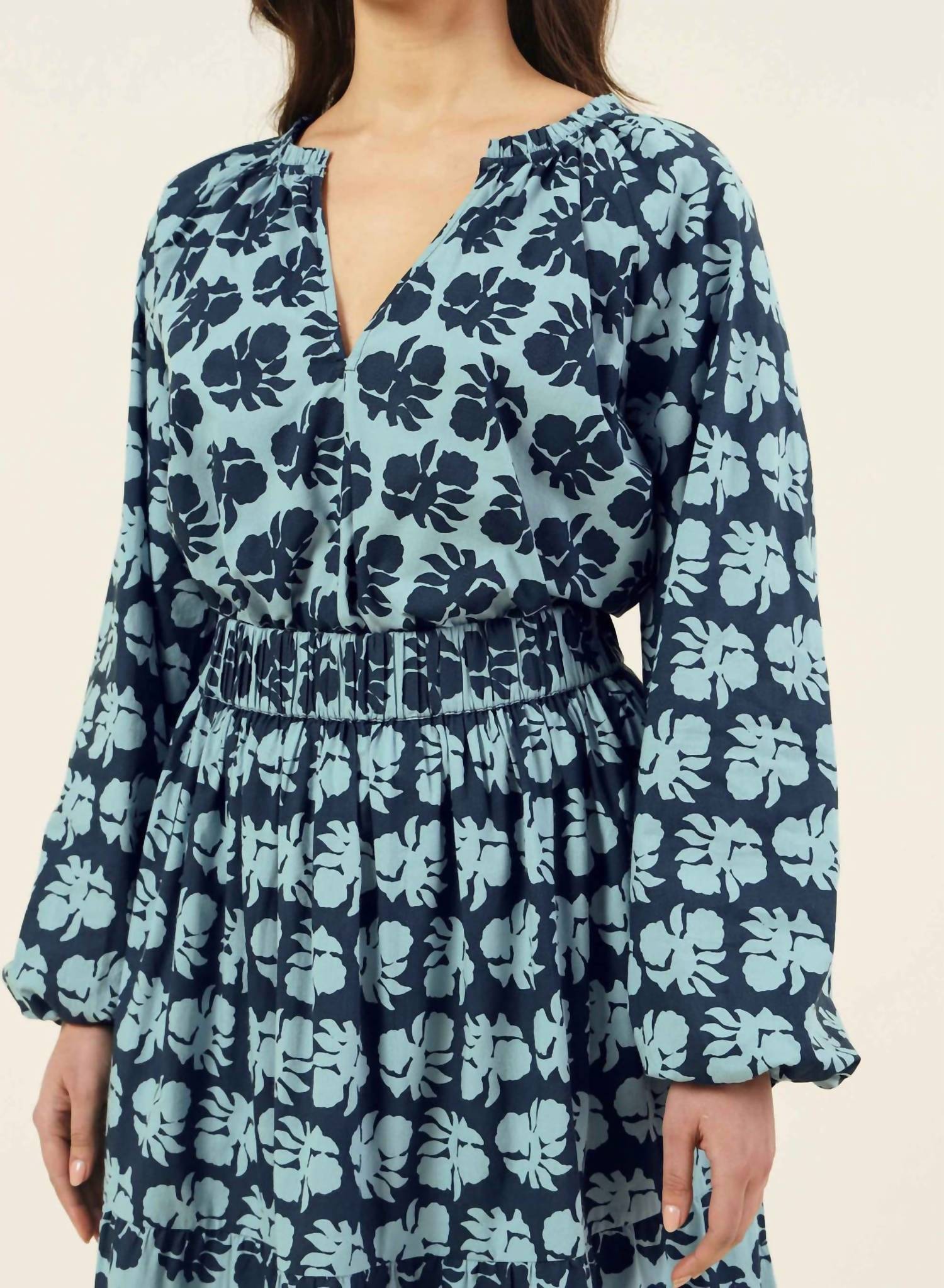 Omika - Lani V-neck Blouse