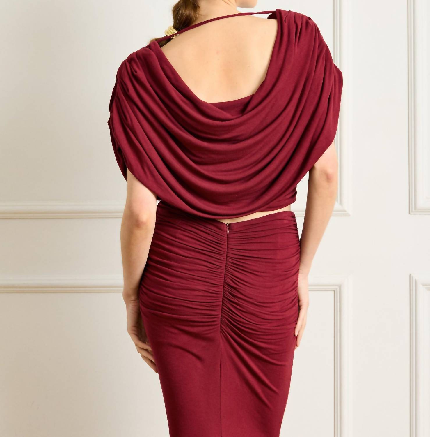 Line And Dot - Women's Mazzy Knit Cowl Top