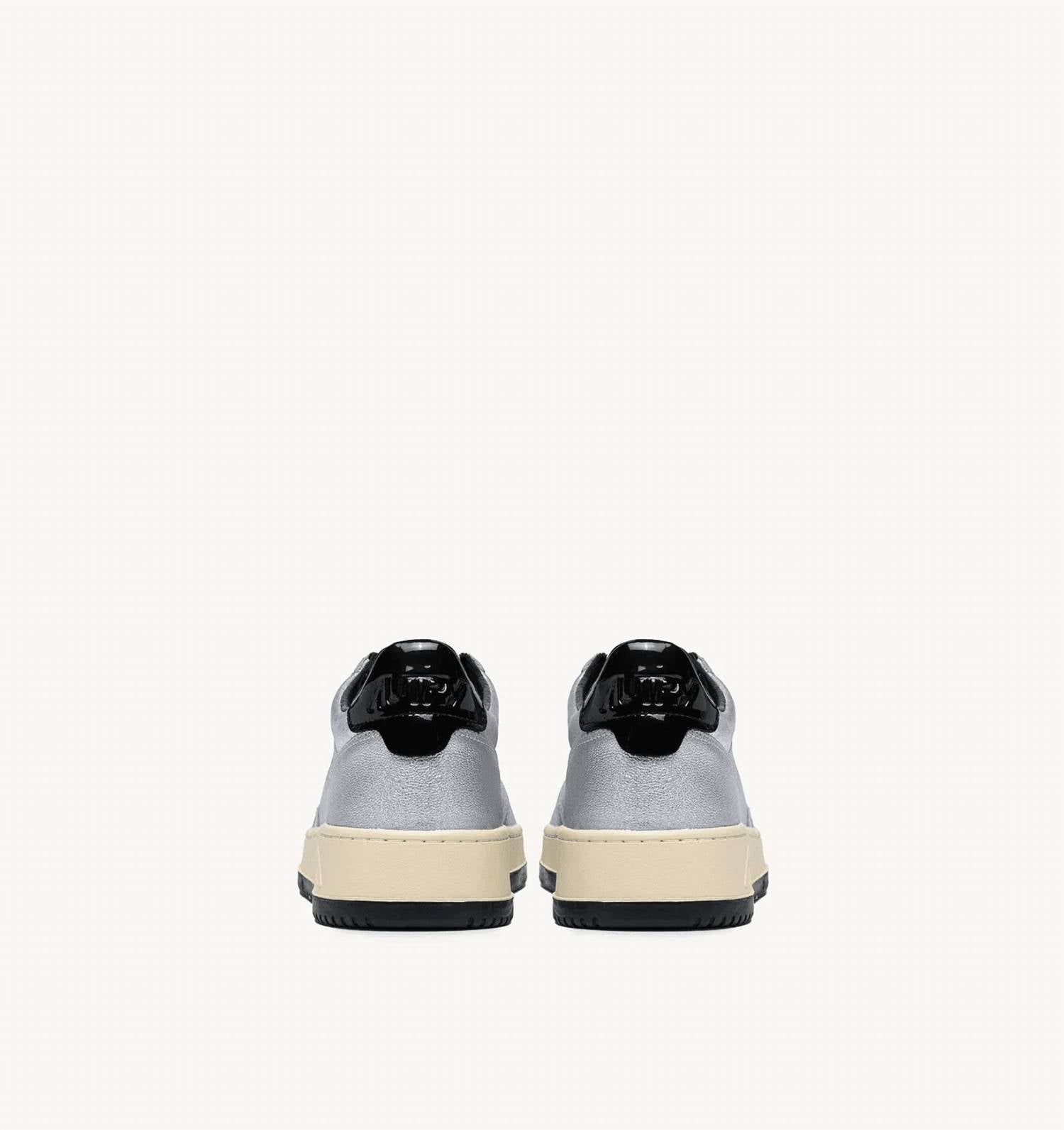 Autry - Women's Medalist Low Sneakers