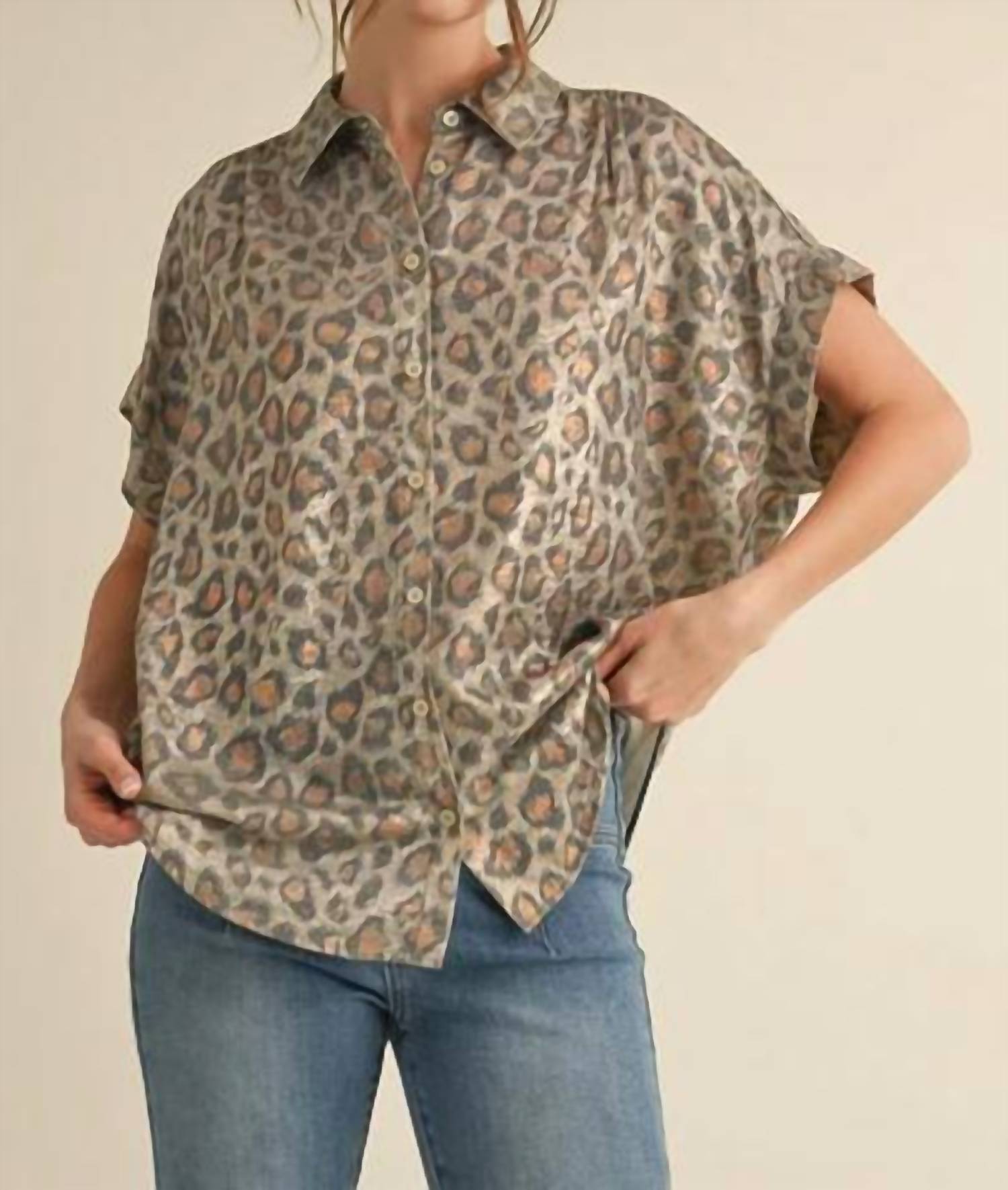 Jodifl - Leopard Collared Button Up Top