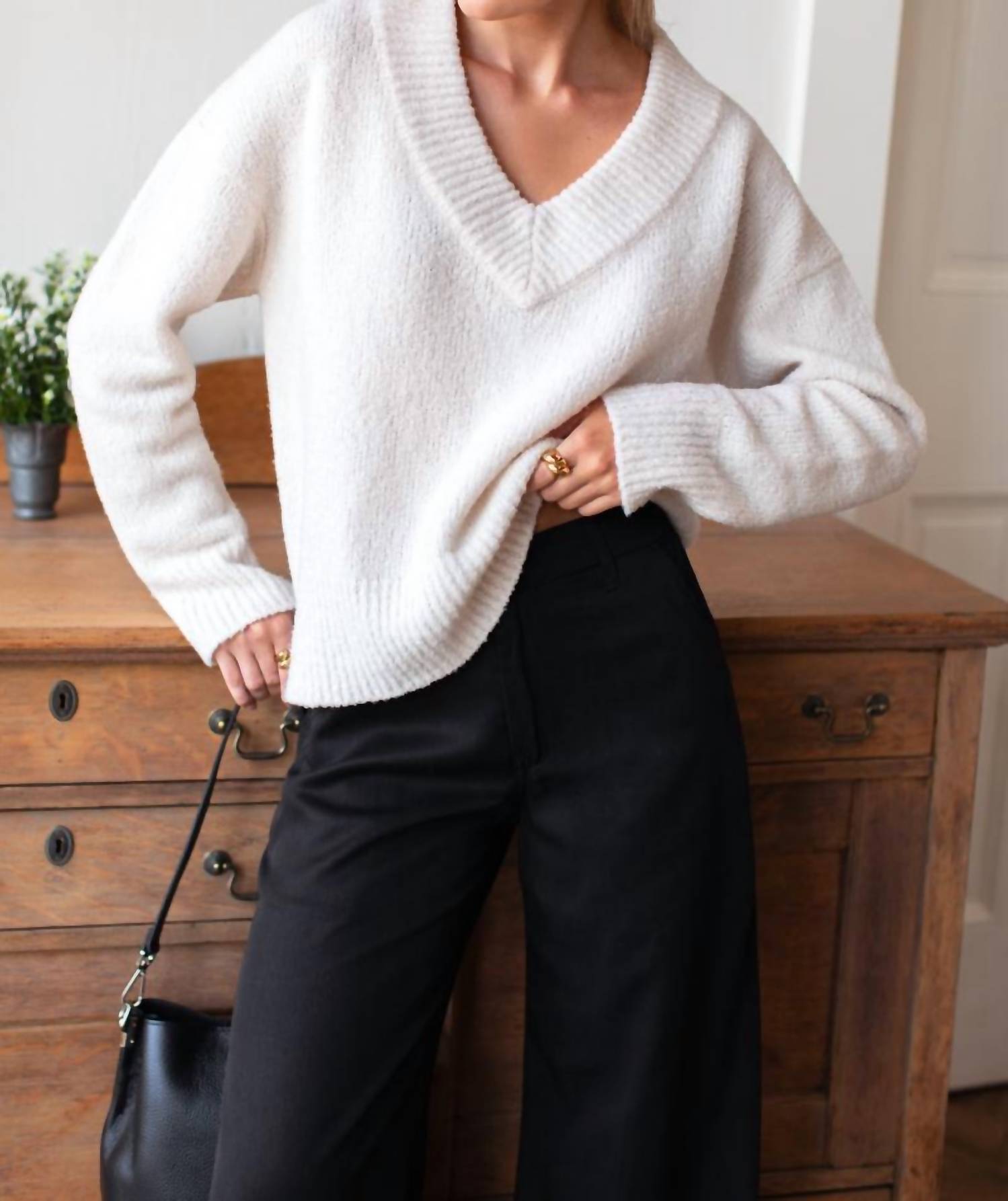 Emerson Fry - Boxy V-neck Sweater