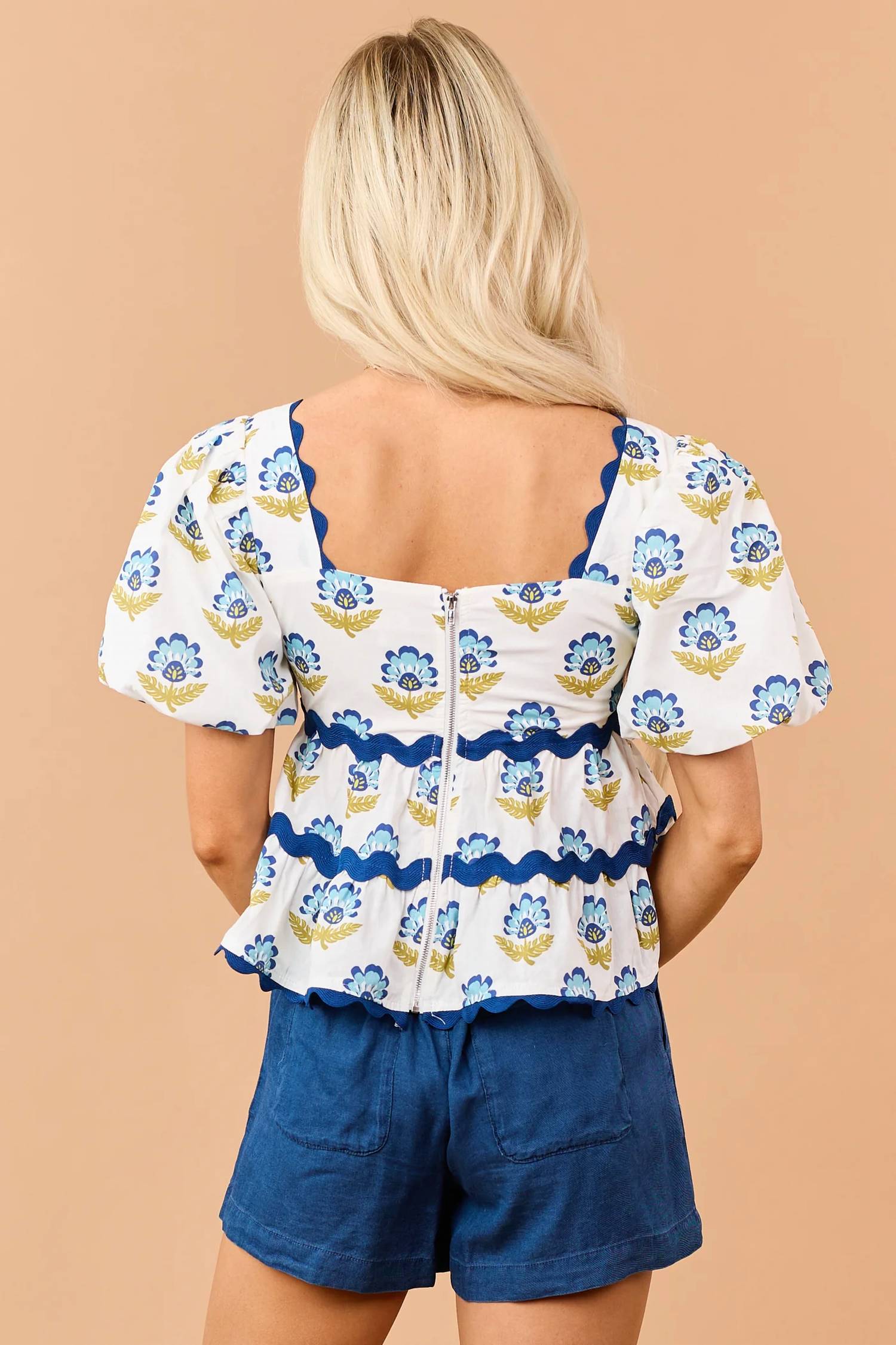 Tcec - Garden Scallop Trim Top