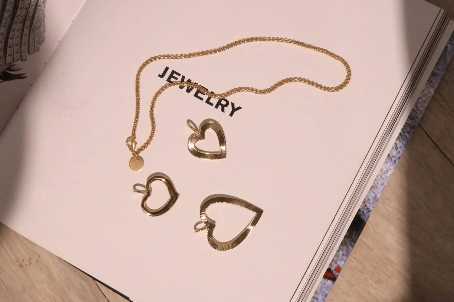 Eklexic - Women's Haley Open Heart Pendant