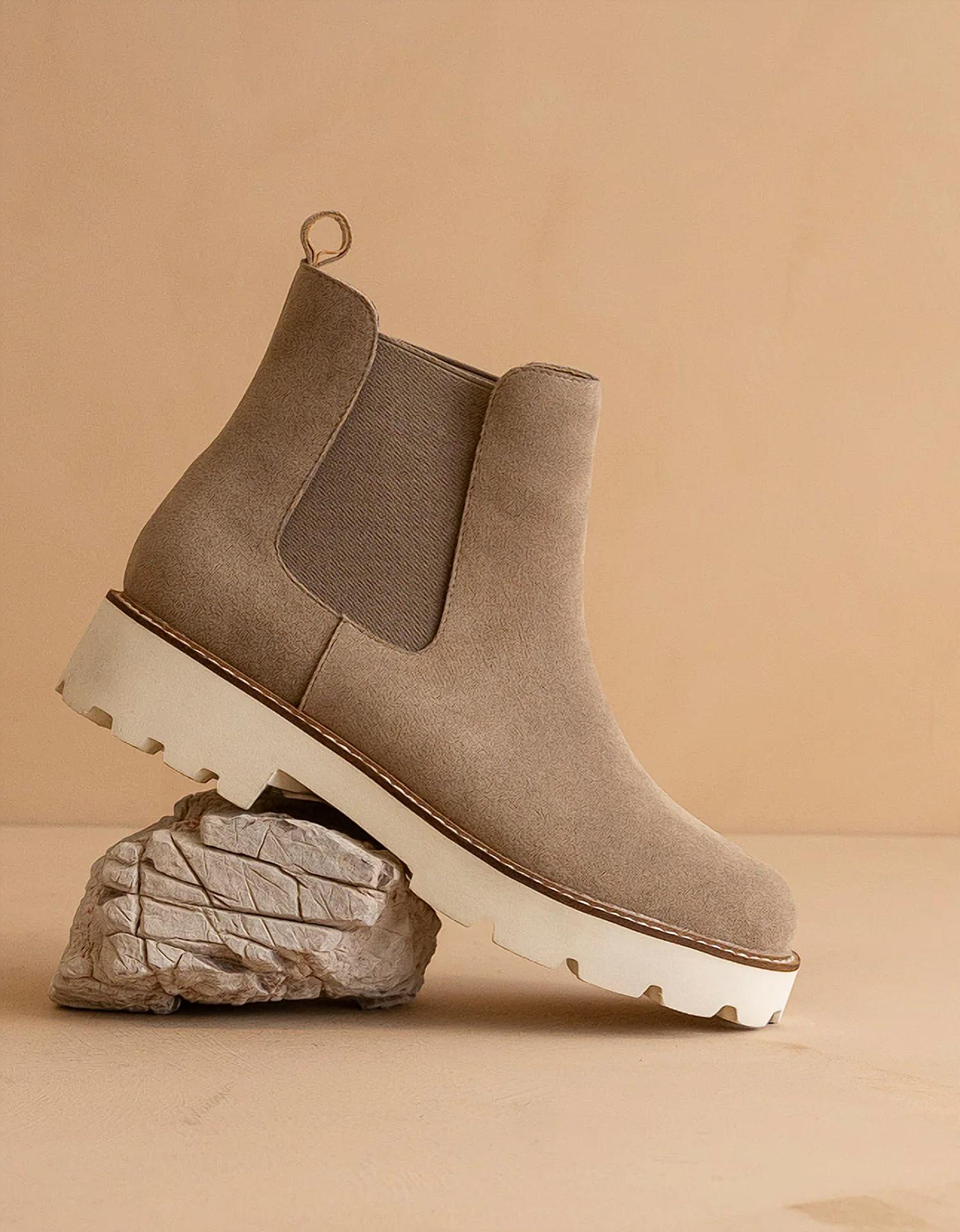 Oasis Society - Women's Gianna Chunky Sole Boot Shoe
