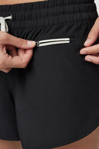 Vuori - Clementine 4" Short 2.0