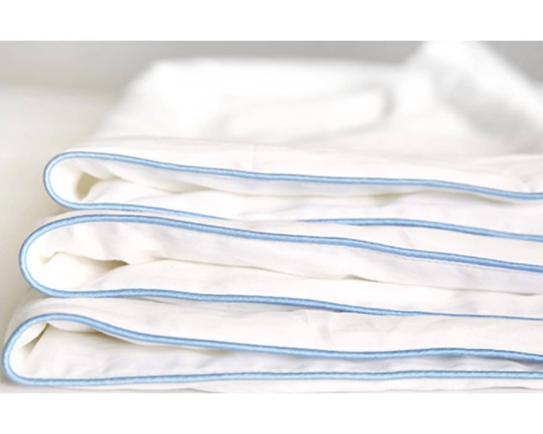 Silk Camel Luxury Allergy-free Summer Comforter in cream - item - view 5
