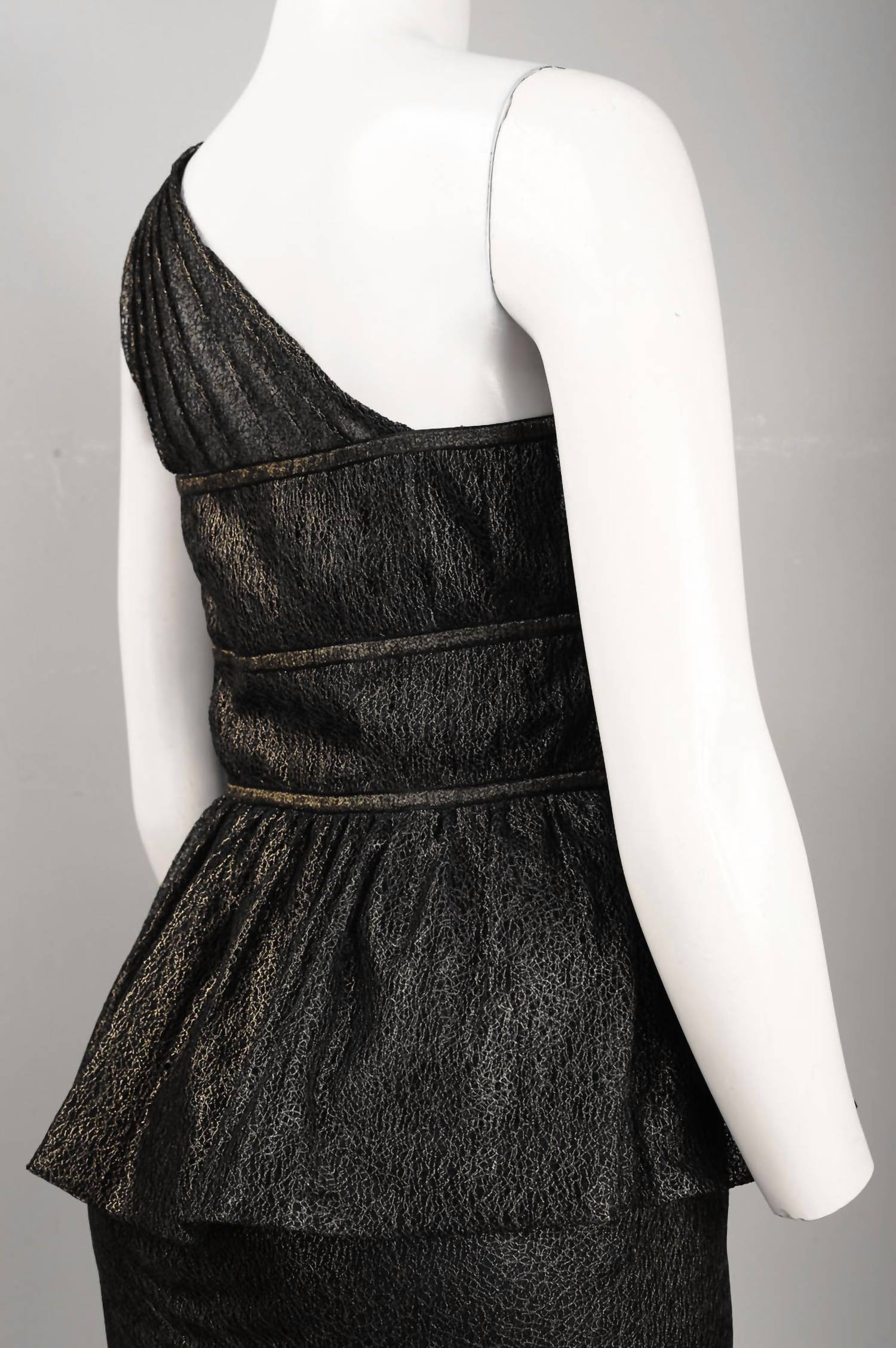 Monique Lhuillier - Women's One Shoulder Lace Peplum Dress