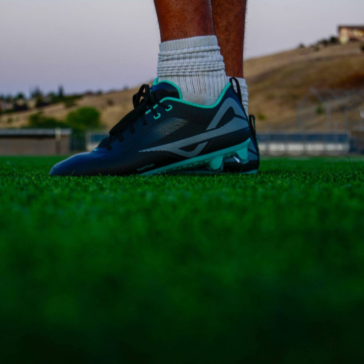 Caddix - Men's Low Top Football Cleats