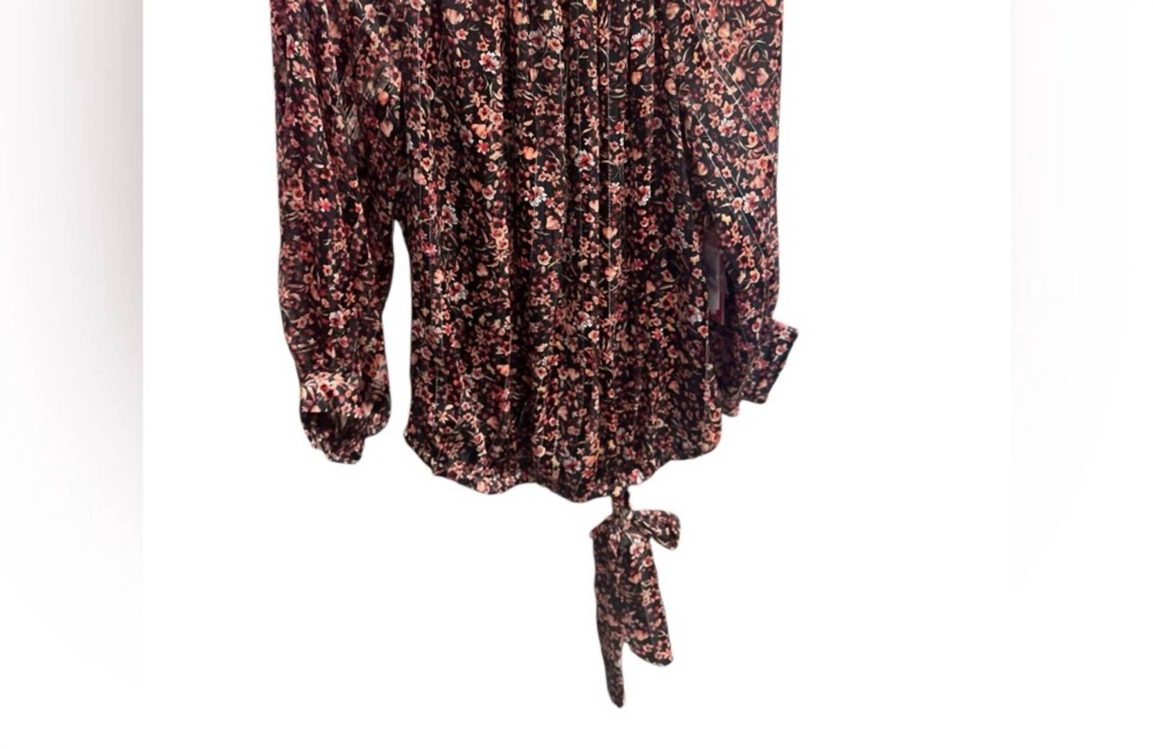 Vince Camuto - Floral Scoop Neck Blouse