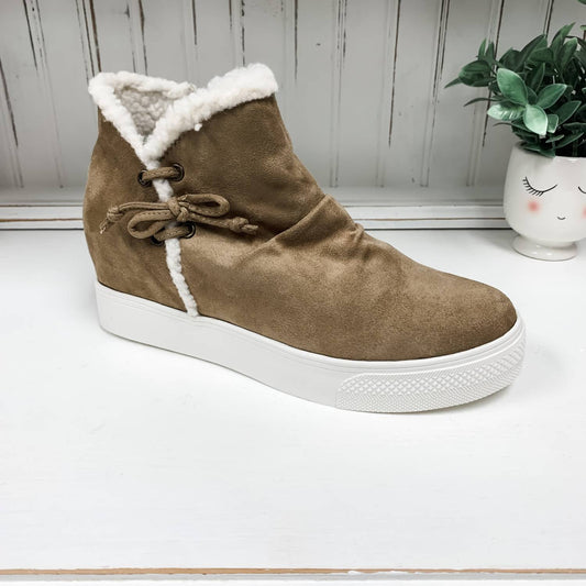 Very G - Jayden Women's Wedge Bootie