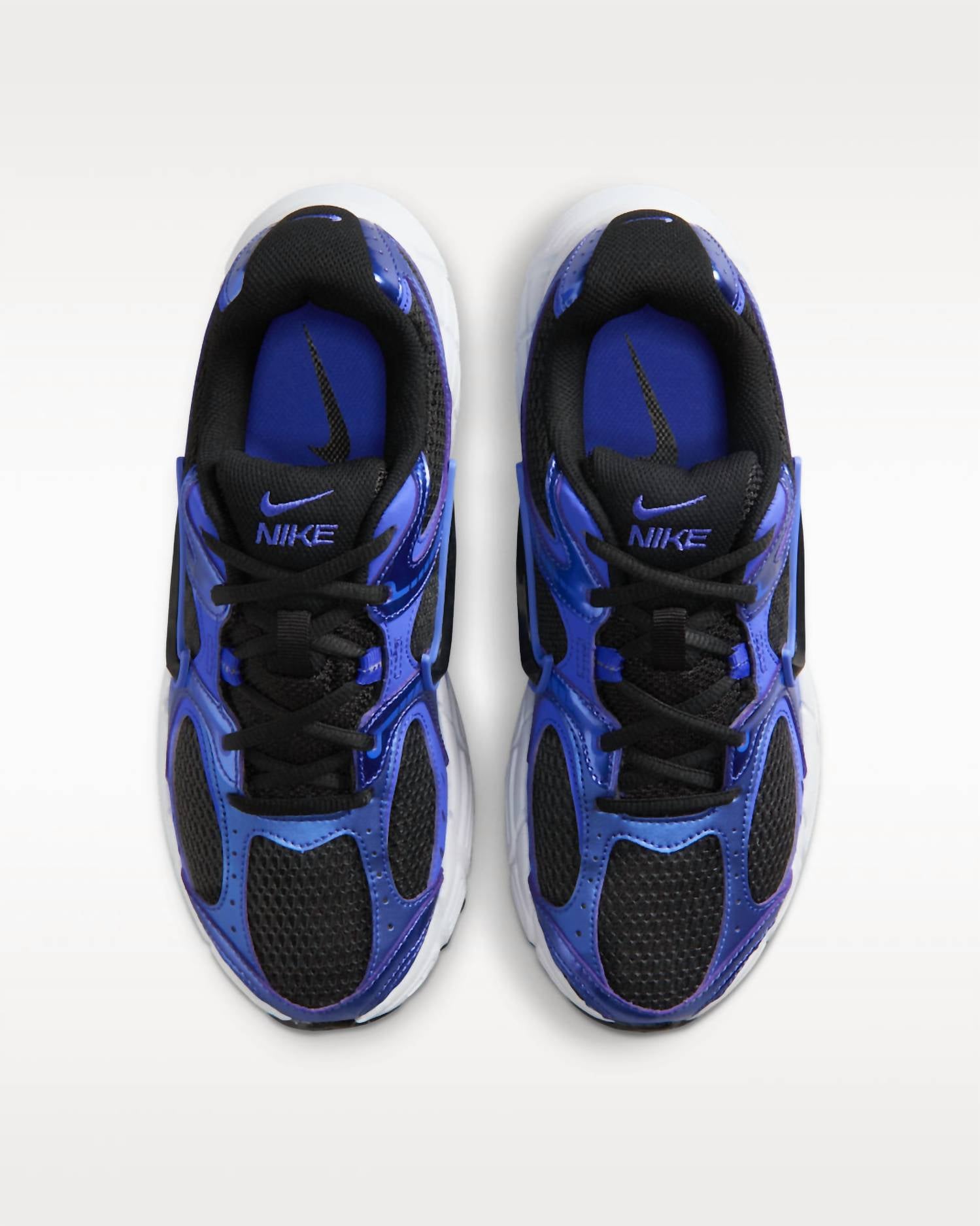 Nike - Women's V5 Rnr Shoes